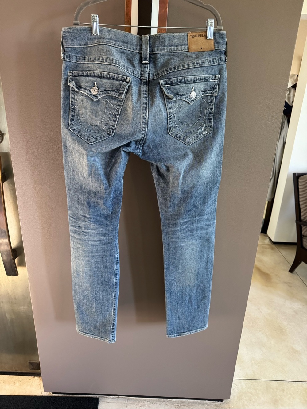 True Religion Geno Relaxed Slim Distressed Flap Pocket Jeans Sz 32